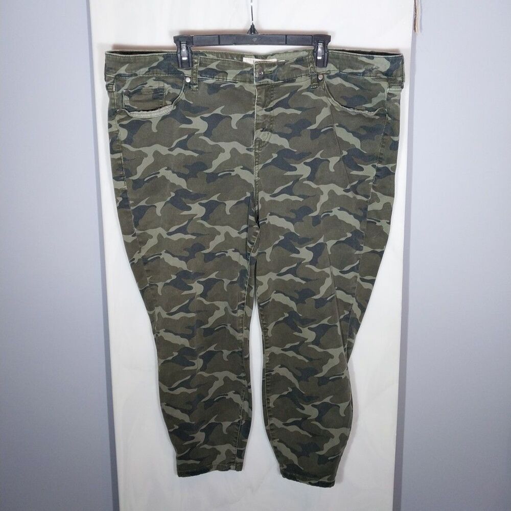 Torrid High Rise Jeans Women's Size 26 Camo Green Skinny Ankle Stretch Plus Size